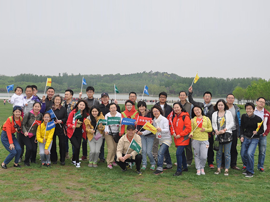 愛心呵護綠色，健康享受生活 ——記二、三、四黨支部“綠色環(huán)保健康行”活動